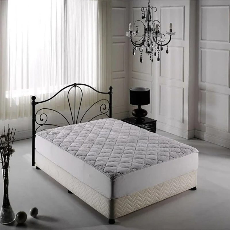 Husă de saltea impermeabilă Comfyline din microfibră