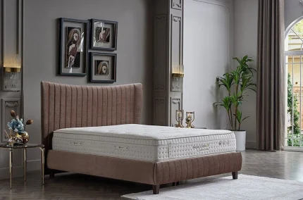 Pat Venisa S în stil neoclasic