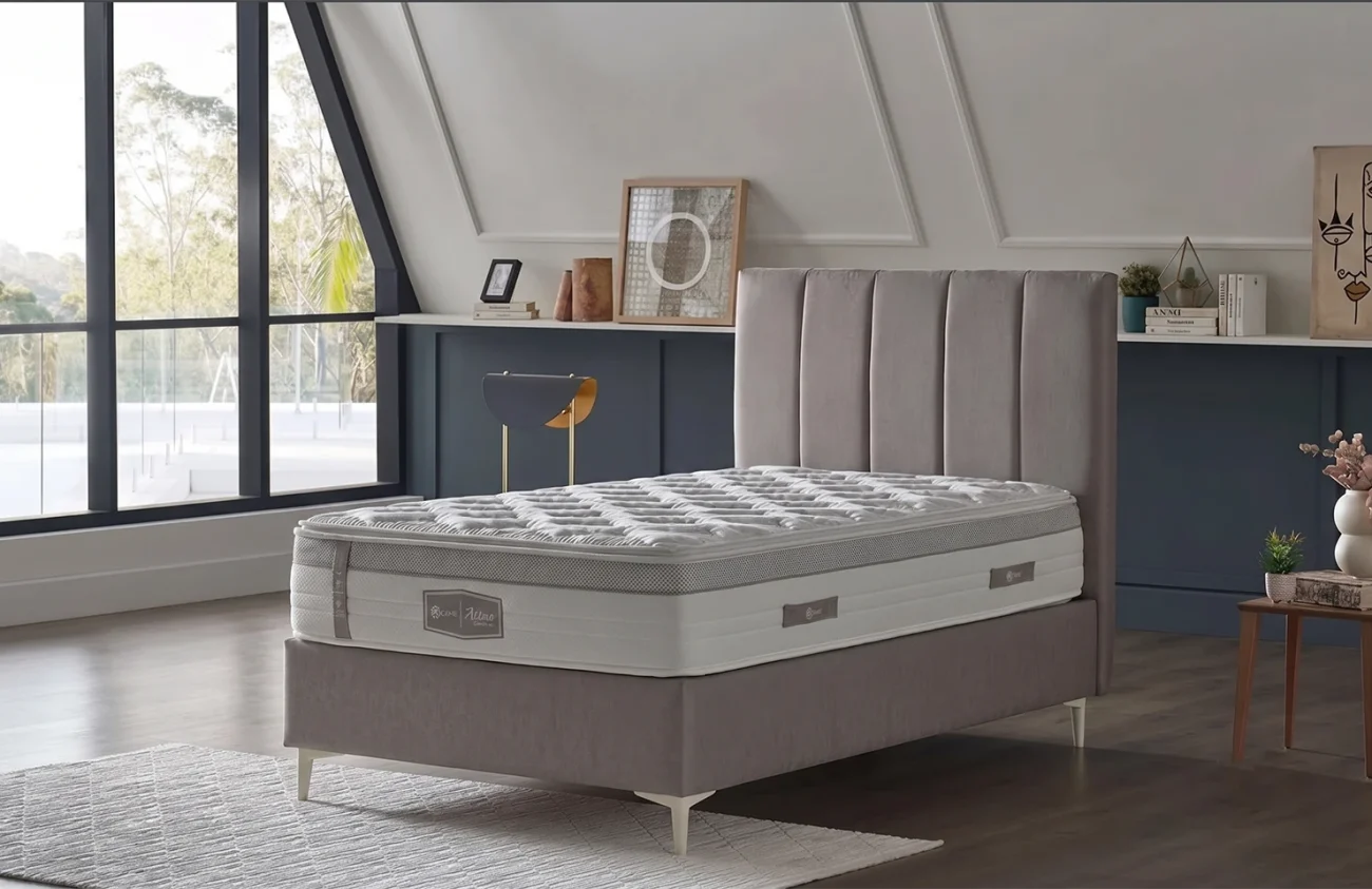 Ортопедический матрас Active Comfort для подростков в современном интерьере светлой спальной комнаты